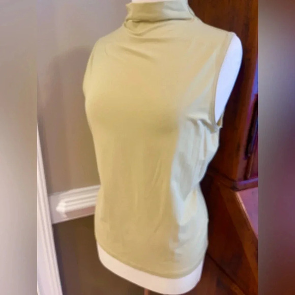 Athleta Outbound Mock Neck Top - Picture 3 of 8